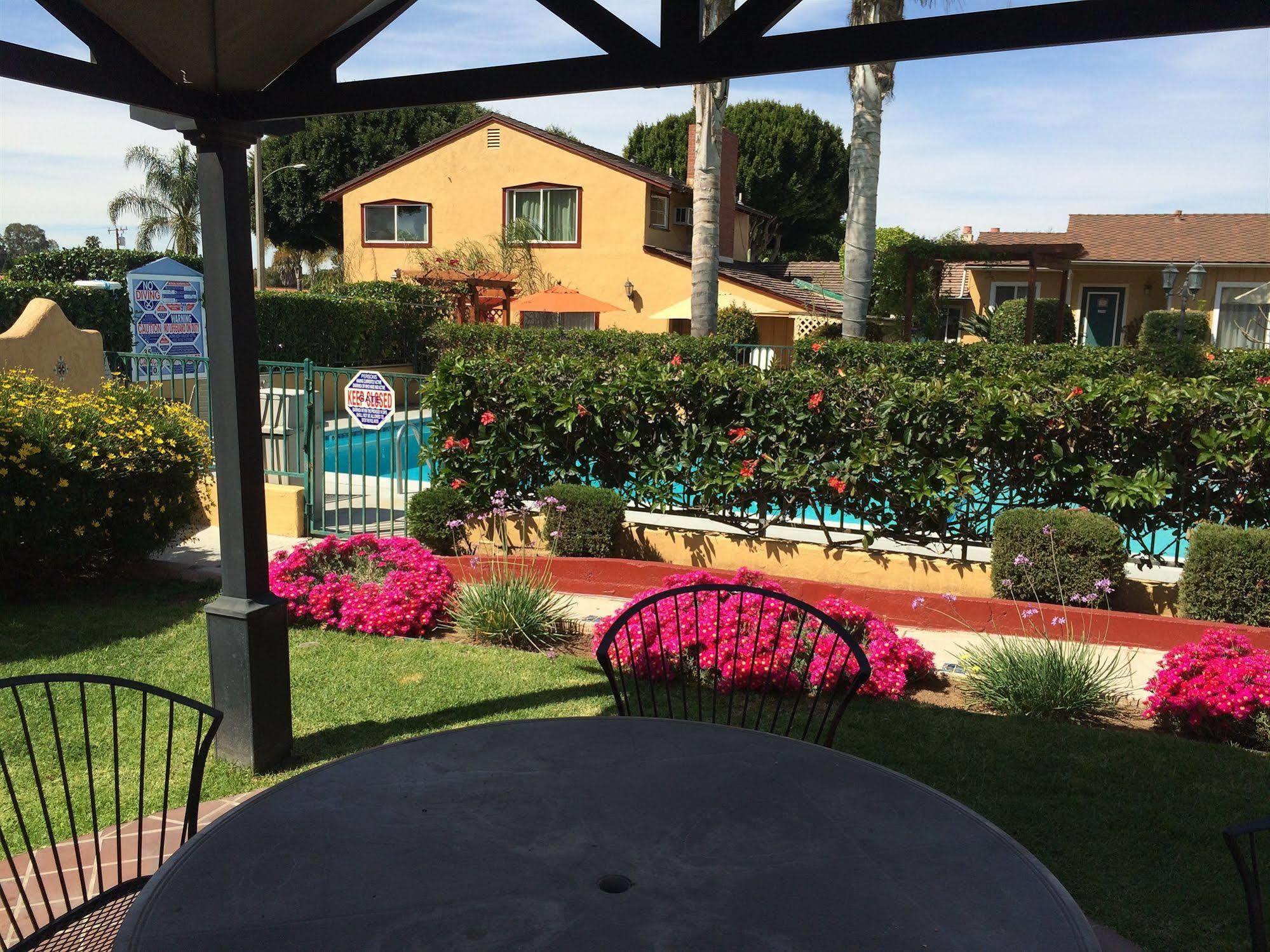 Oasis Inn And Suites Santa Barbara Buitenkant foto