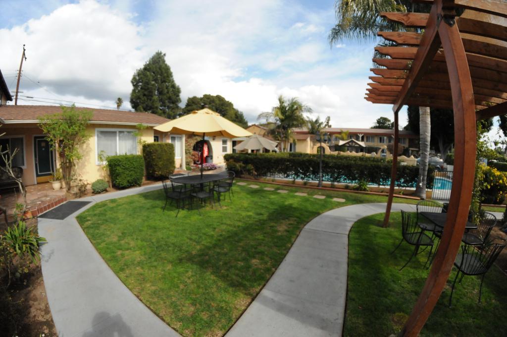 Oasis Inn And Suites Santa Barbara Buitenkant foto